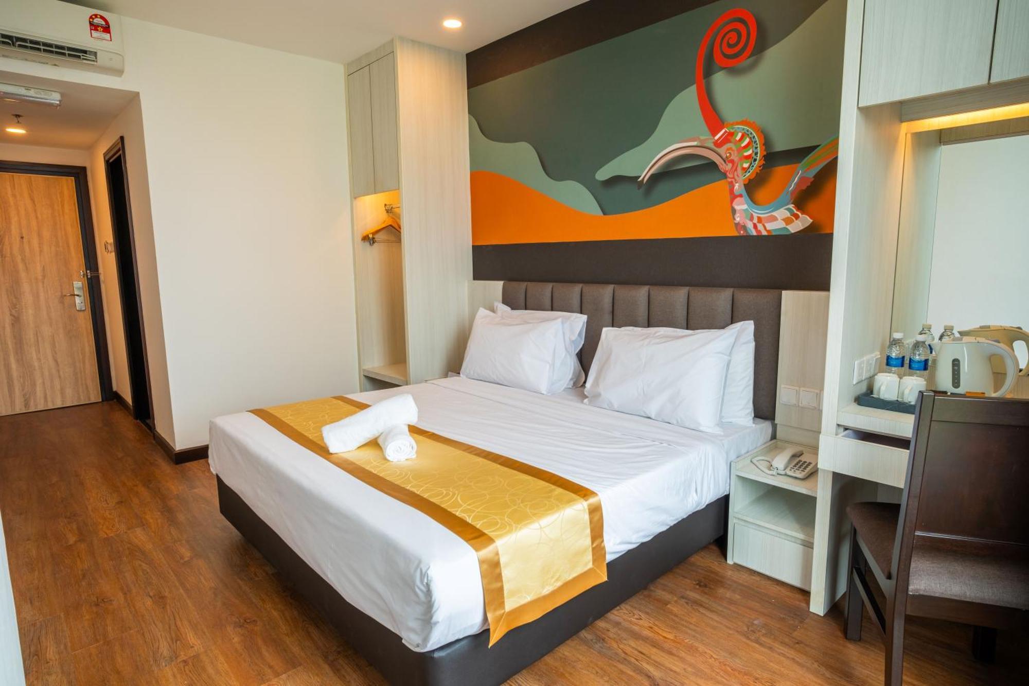City Rise Hotel Miri Bagian luar foto